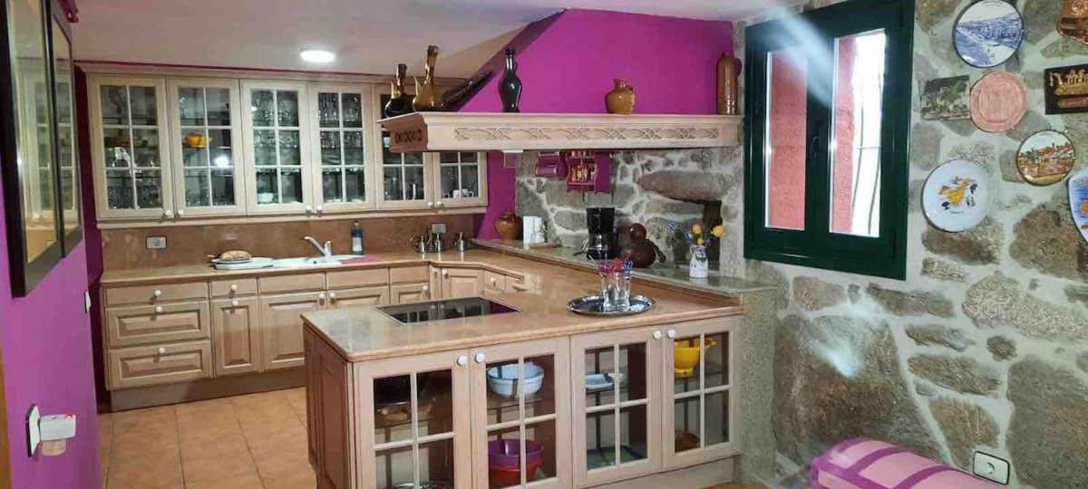 Alojamiento Entero Con Piscina Y Jardin. Ourense Bagian luar foto