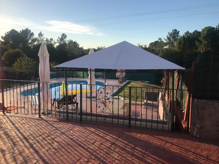 Alojamiento Entero Con Piscina Y Jardin. Ourense Bagian luar foto