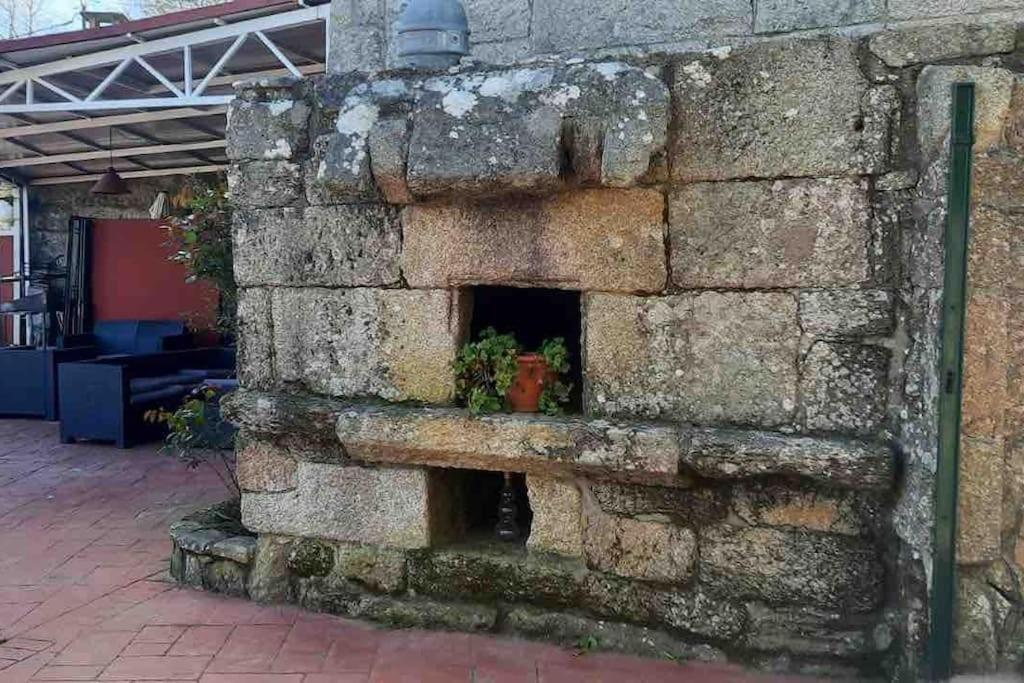Alojamiento Entero Con Piscina Y Jardin. Ourense Bagian luar foto