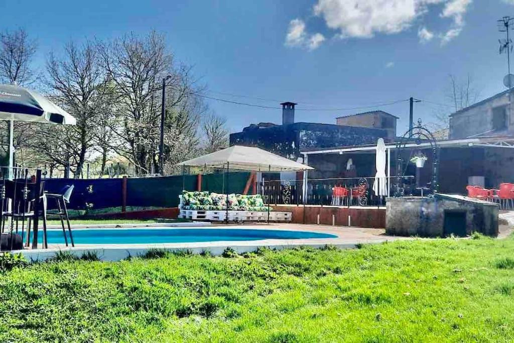 Alojamiento Entero Con Piscina Y Jardin. Ourense Bagian luar foto