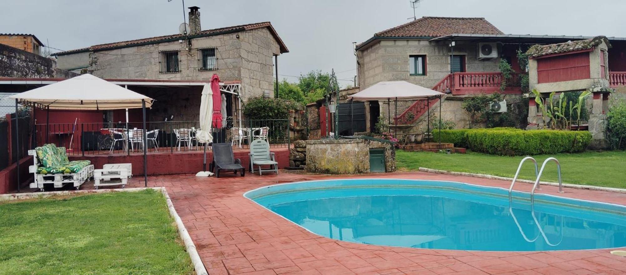 Alojamiento Entero Con Piscina Y Jardin. Ourense Bagian luar foto