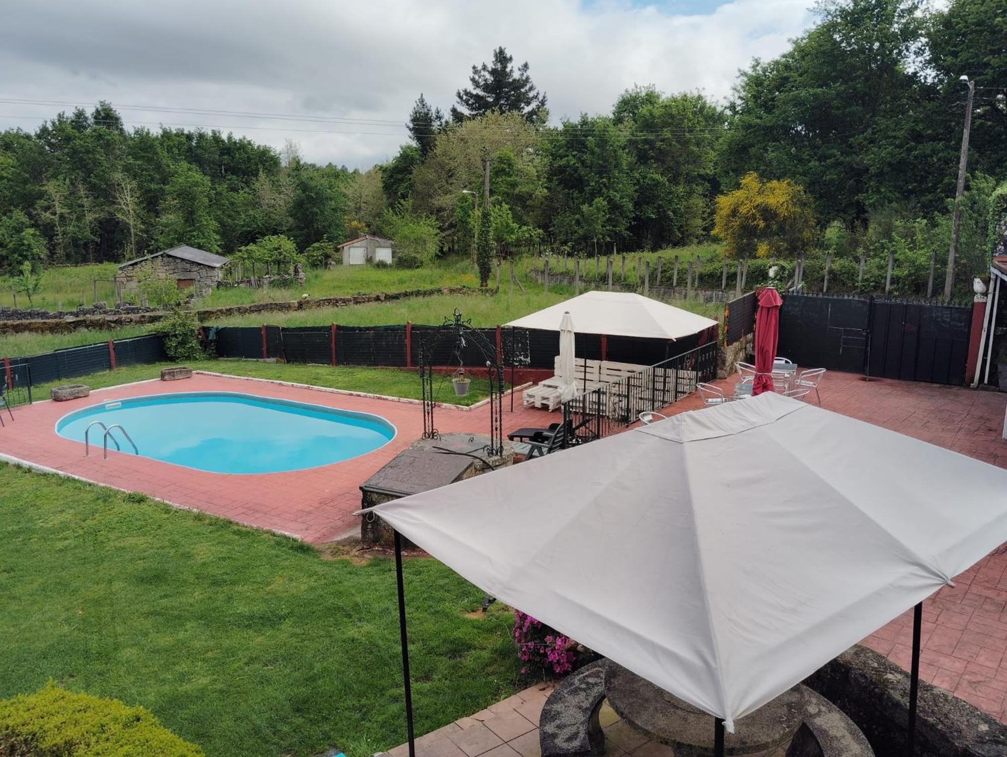 Alojamiento Entero Con Piscina Y Jardin. Ourense Bagian luar foto